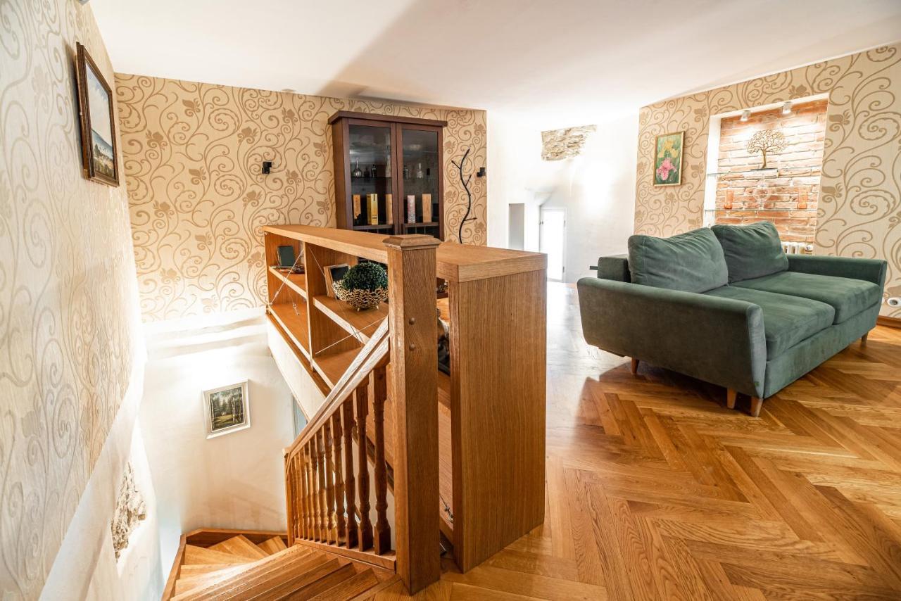Airhome - Tree Spirit Apartment *